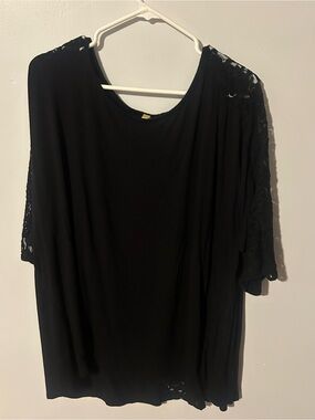 Worthington size 3X Black Lace Sleeve Women's Top - Classic Scoop Neck